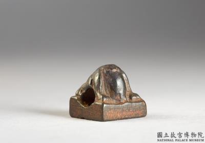 图片[2]-Bronze seal with inscription “Han yi”-China Archive